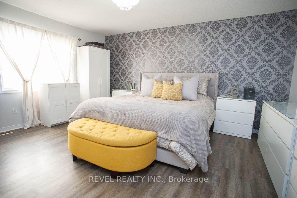 Photo 16 of 48 Nightingale Drive, Brantford, Empire South — HOMEH