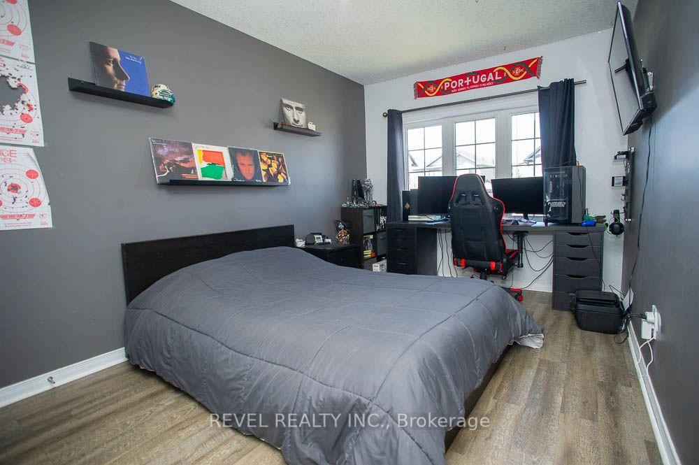 Photo 19 of 48 Nightingale Drive, Brantford, Empire South — HOMEH
