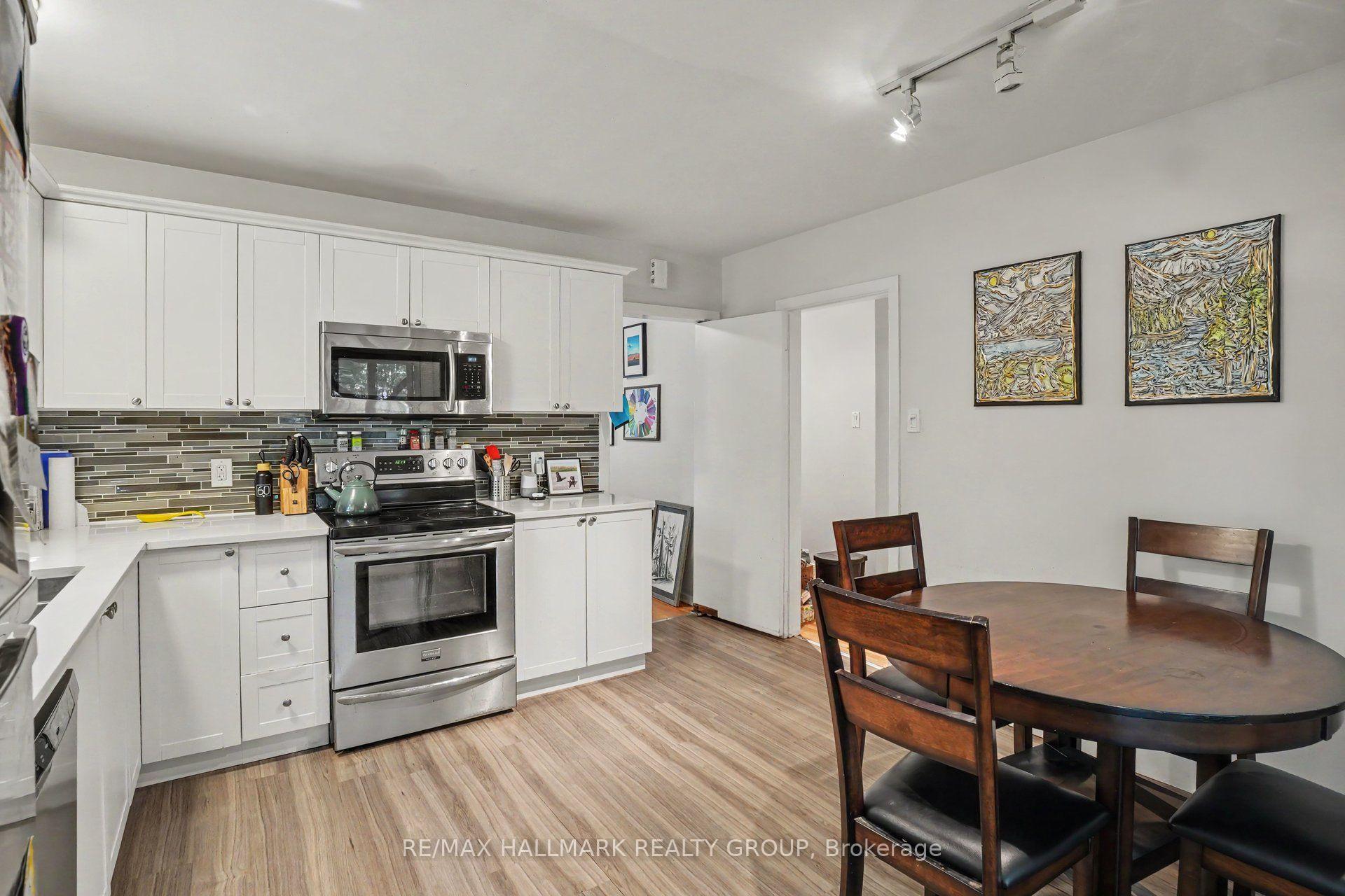 Photo 13 of 657 Golden Avenue, Ottawa, Laurentianview — HOMEH