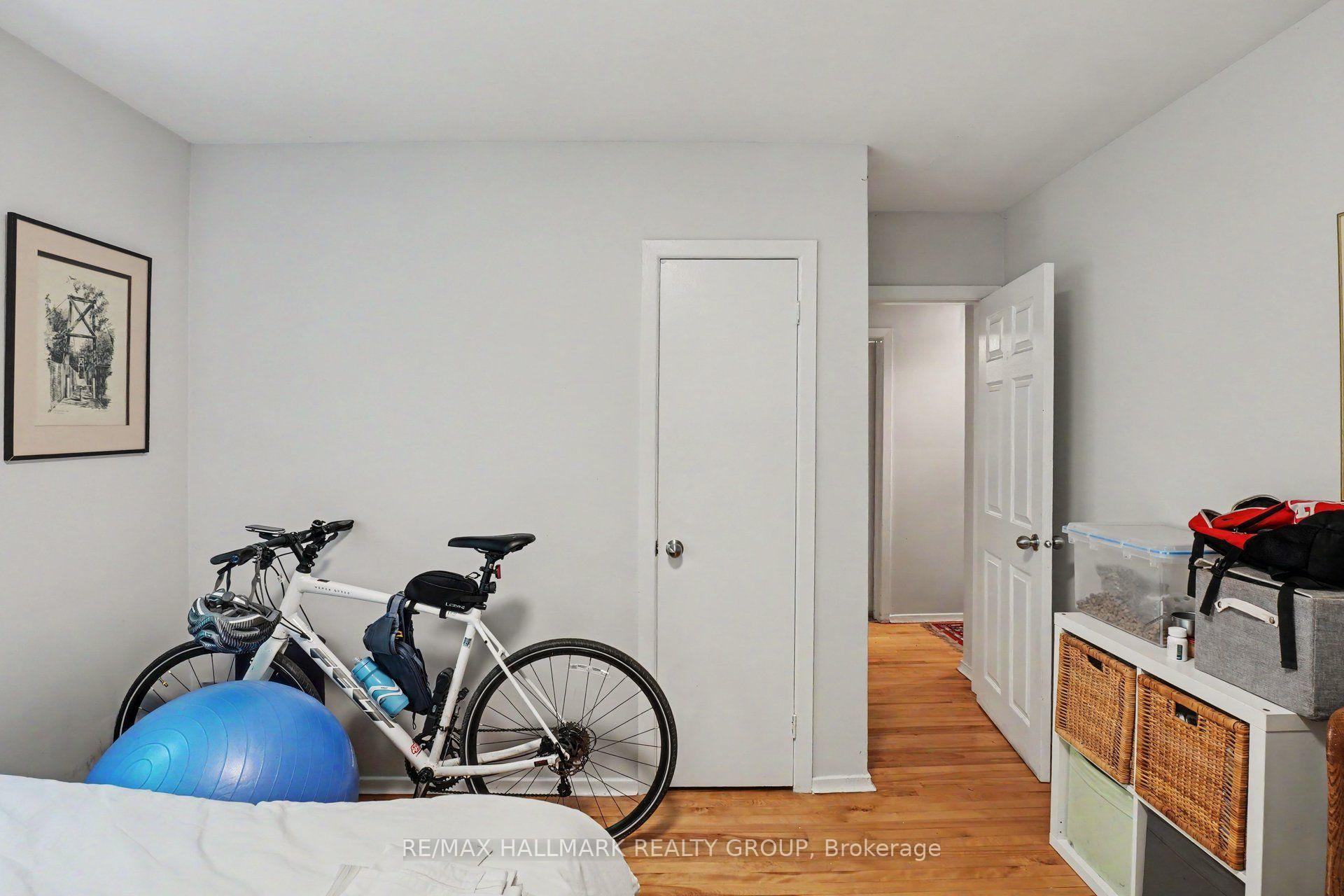 Photo 21 of 657 Golden Avenue, Ottawa, Laurentianview — HOMEH