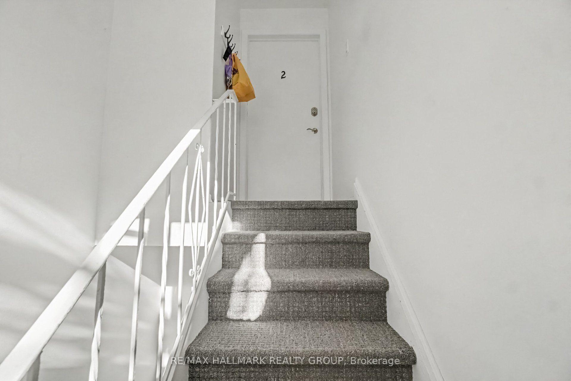 Photo 29 of 657 Golden Avenue, Ottawa, Laurentianview — HOMEH