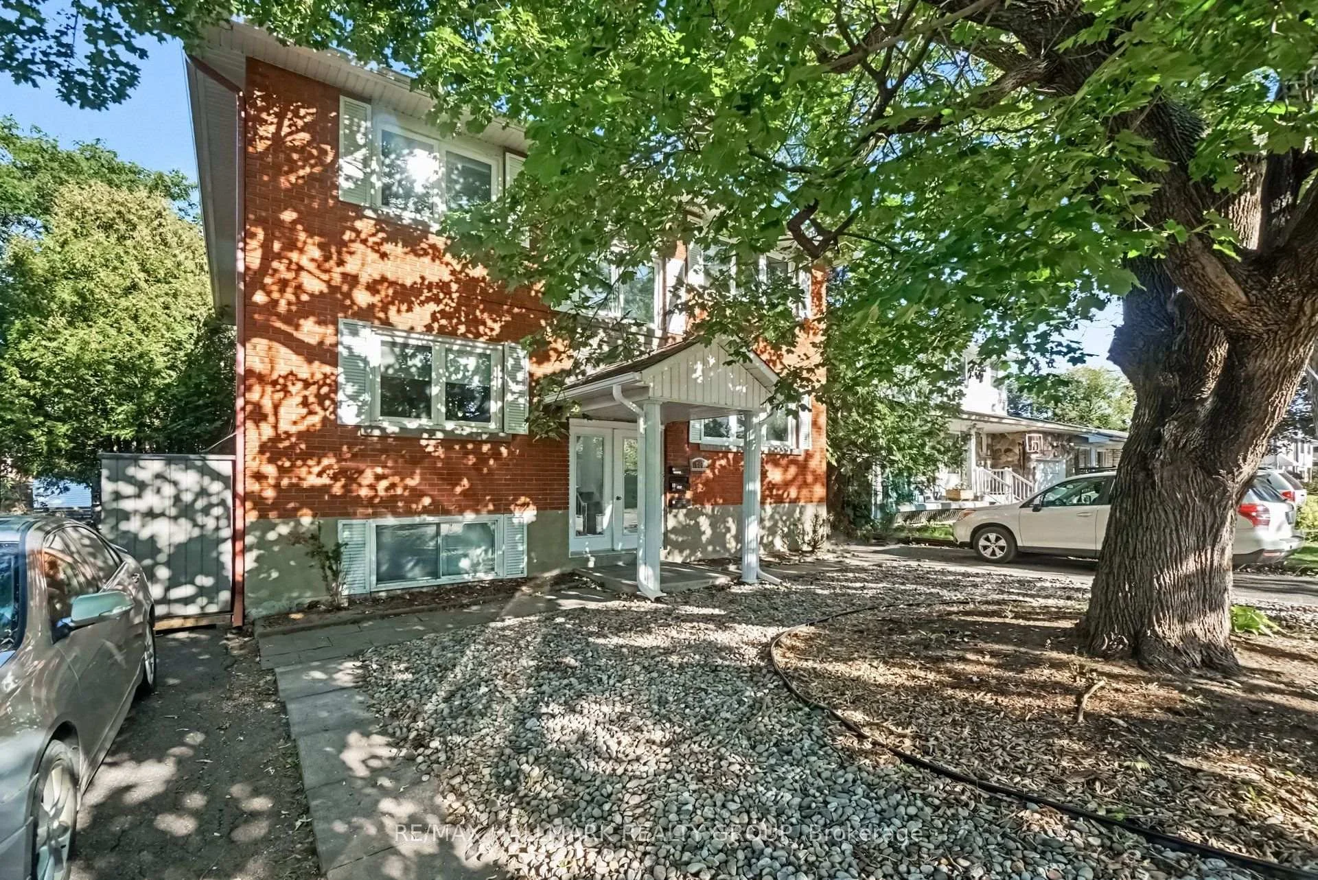 Photo 51 of 657 Golden Avenue, Ottawa, Laurentianview — HOMEH