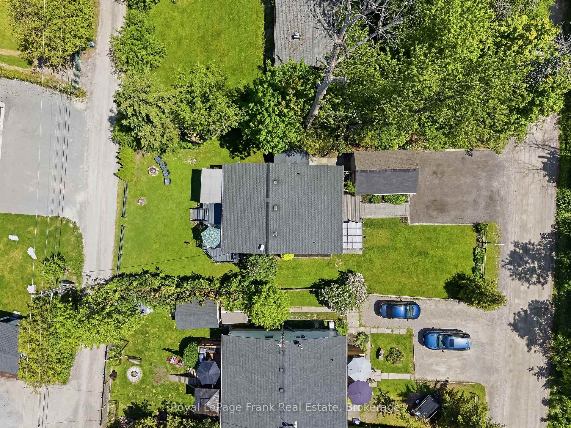 Photo 3 of 18 Armstrong Avenue, Scugog, Rural Scugog — HOMEH