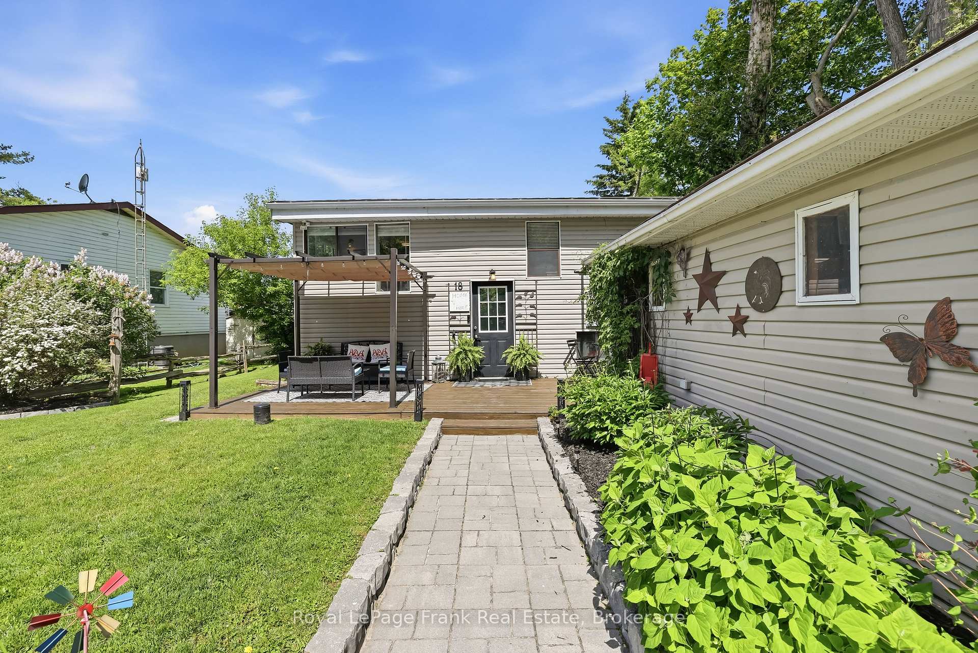 Photo 8 of 18 Armstrong Avenue, Scugog, Rural Scugog — HOMEH