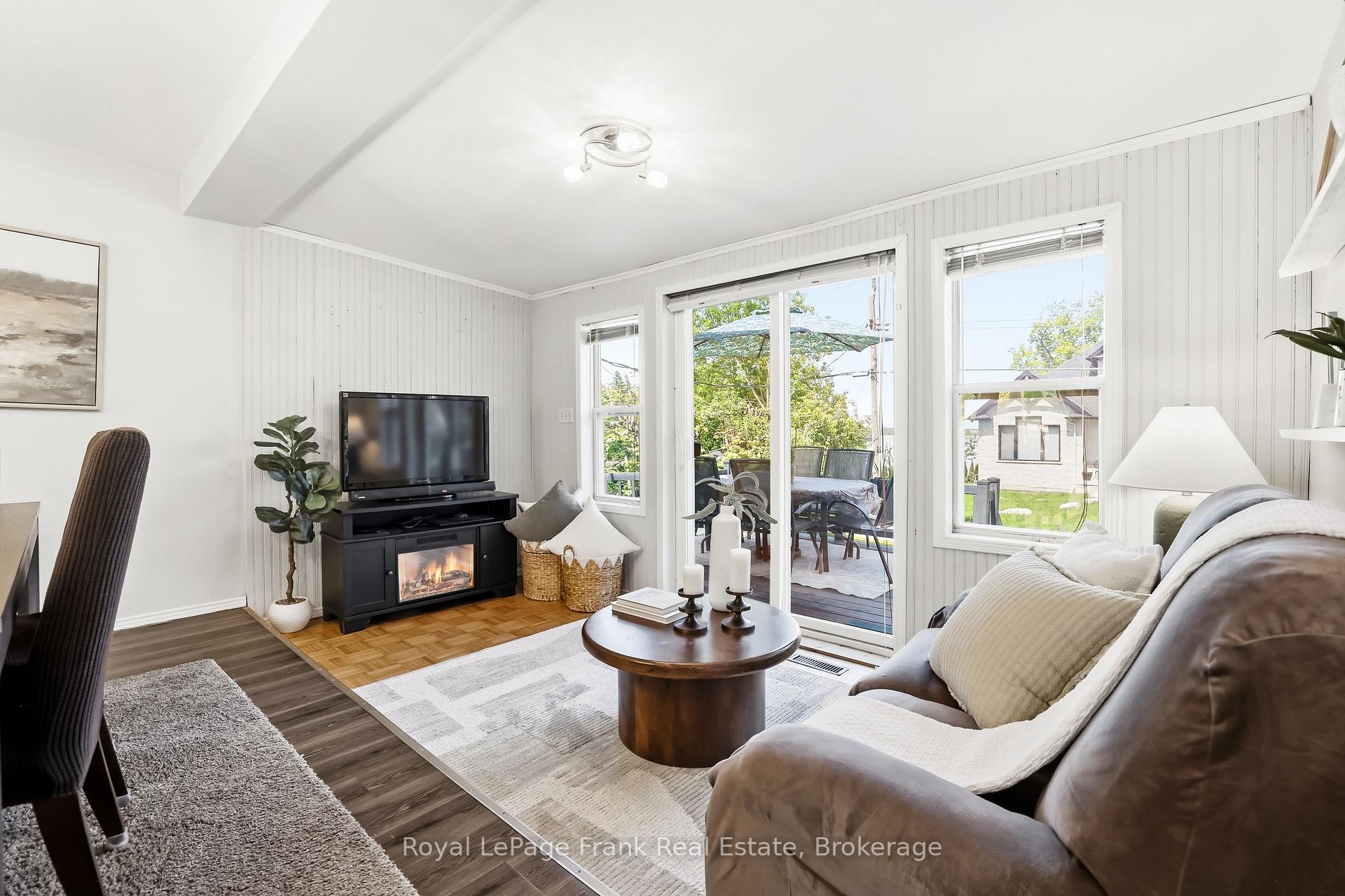 Photo 19 of 18 Armstrong Avenue, Scugog, Rural Scugog — HOMEH
