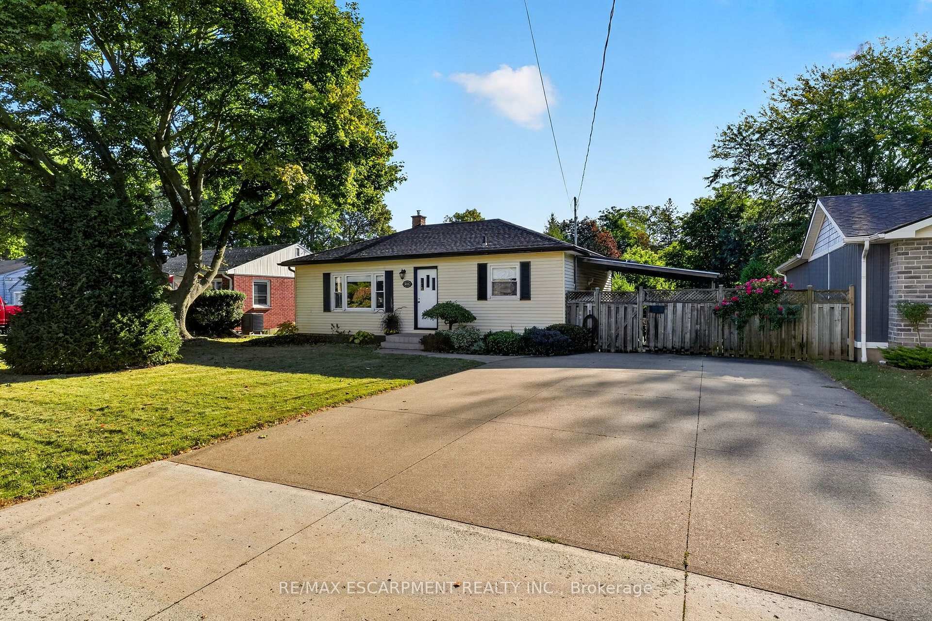 Photo of 416 Bartlett Avenue
