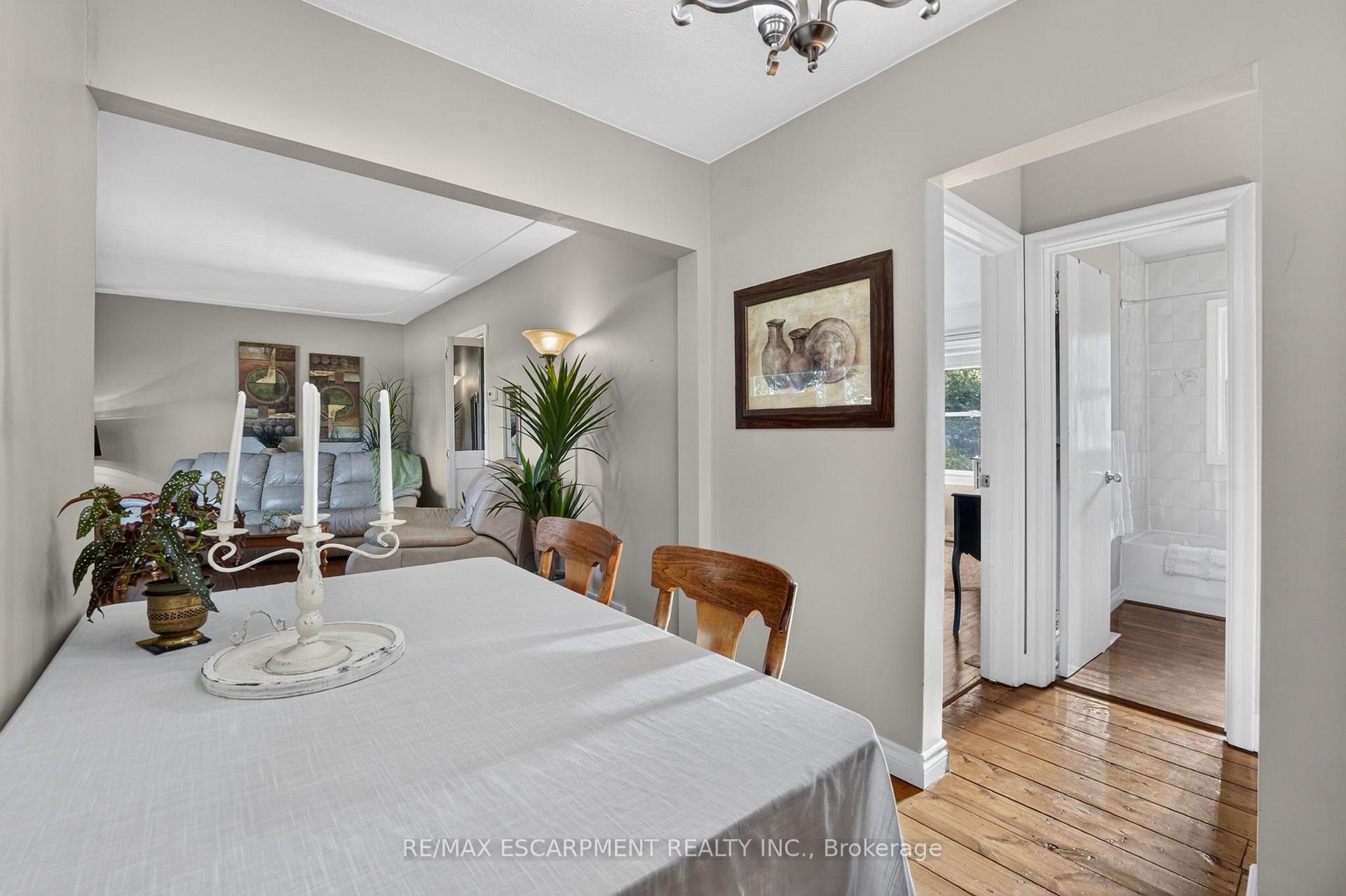 Photo 16 of 416 Bartlett Avenue, Grimsby, Grimsby Beach — HOMEH