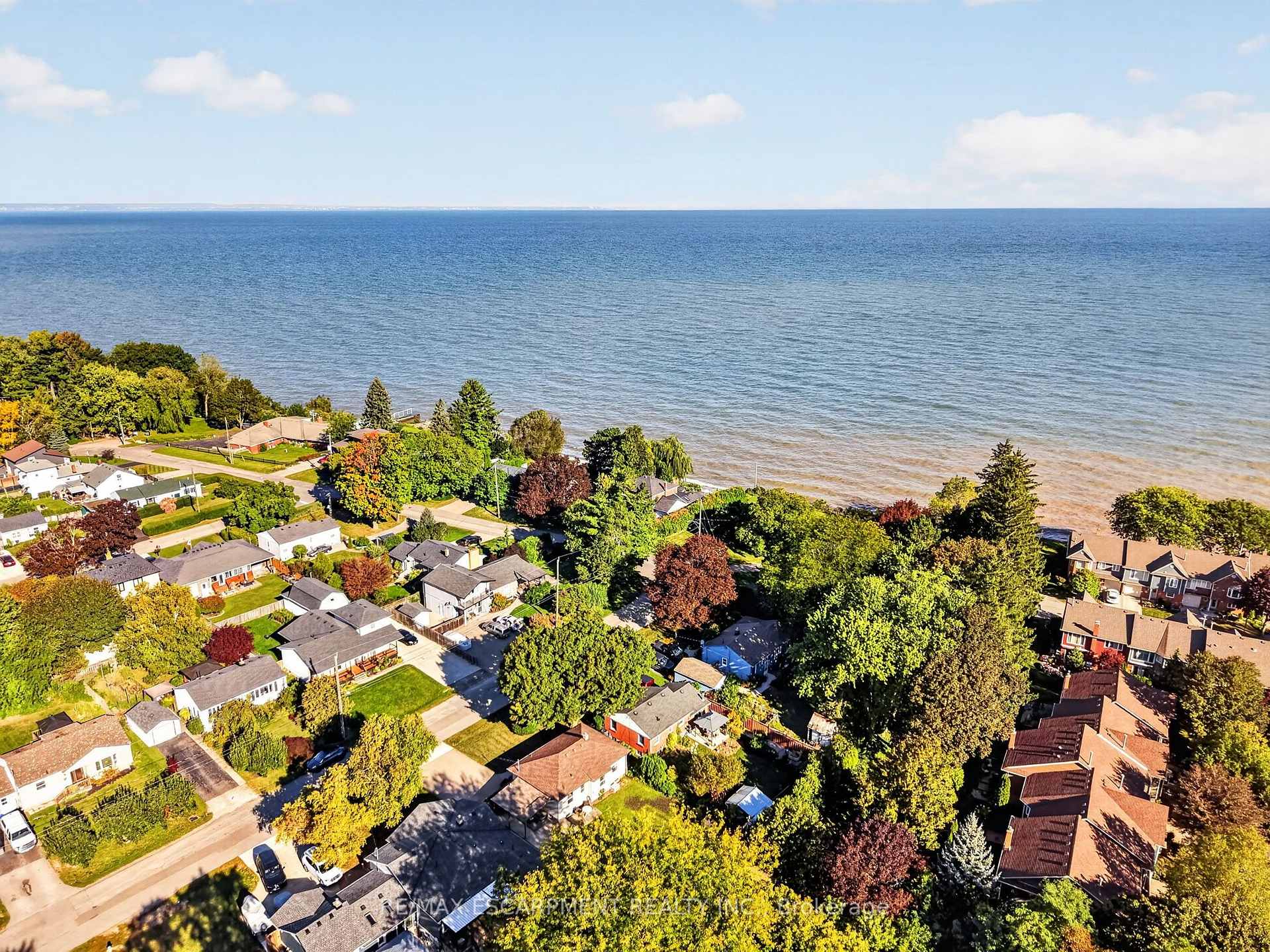 Photo 38 of 416 Bartlett Avenue, Grimsby, Grimsby Beach — HOMEH