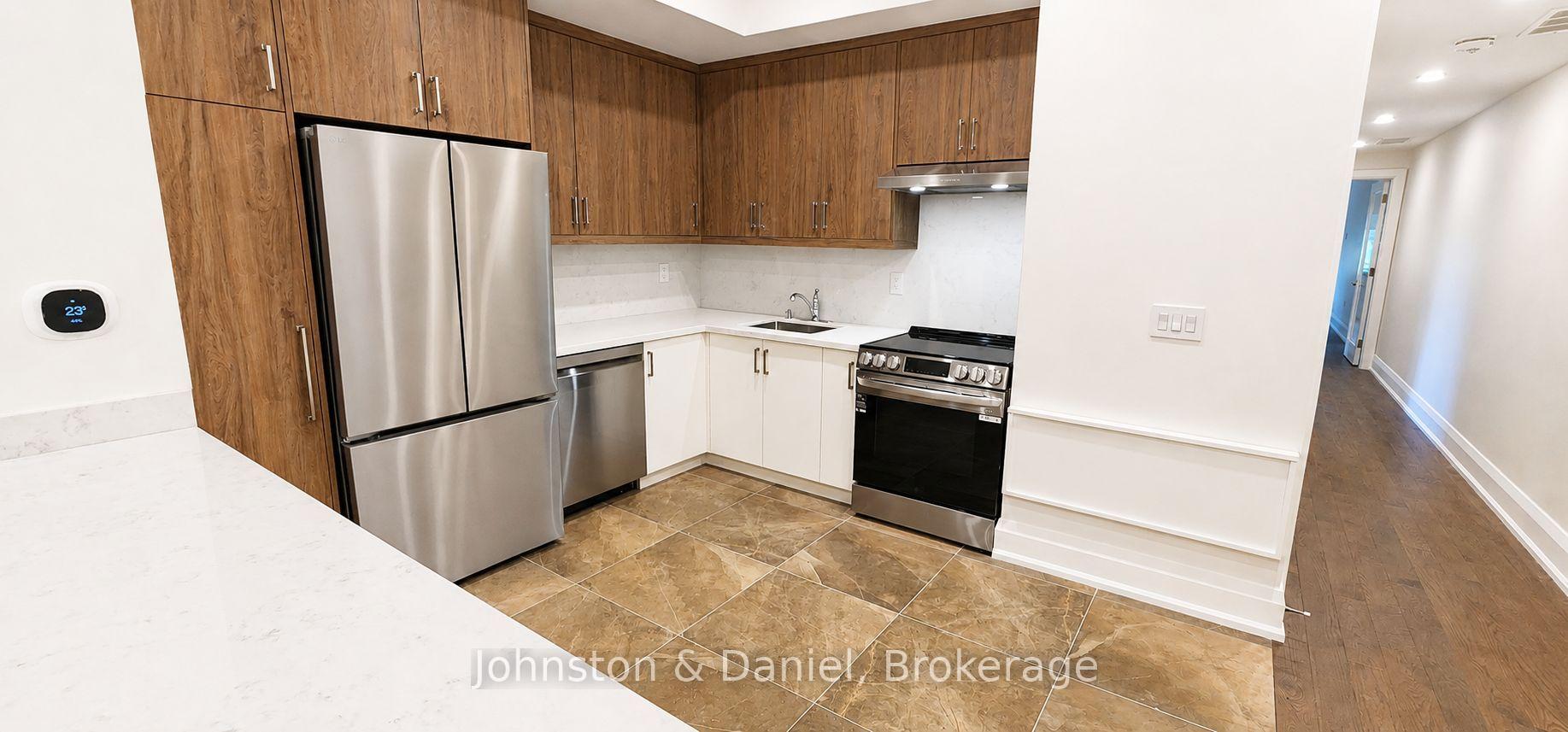 Photo 6 of Unit 202, 2579 Yonge Street, Toronto, Mount Pleasant East — HOMEH