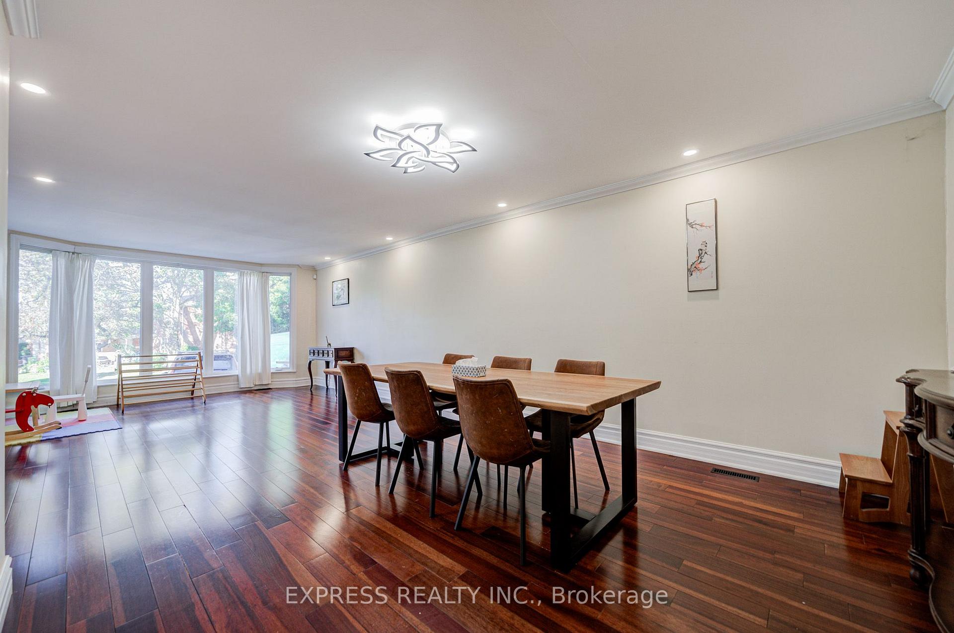 Photo 7 of 42 Gatehead Road, North York, Bayview Village — HOMEH