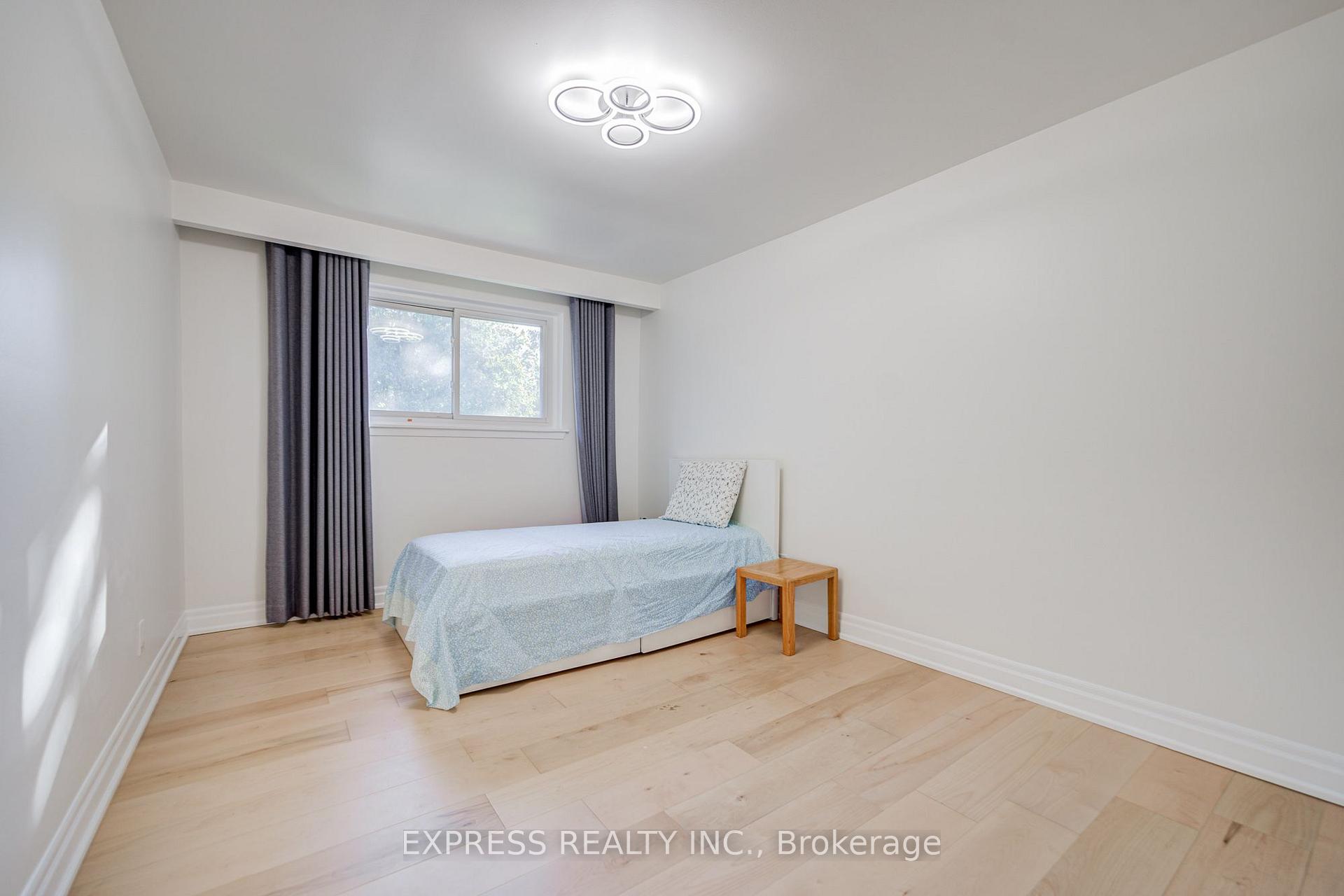 Photo 25 of 42 Gatehead Road, North York, Bayview Village — HOMEH