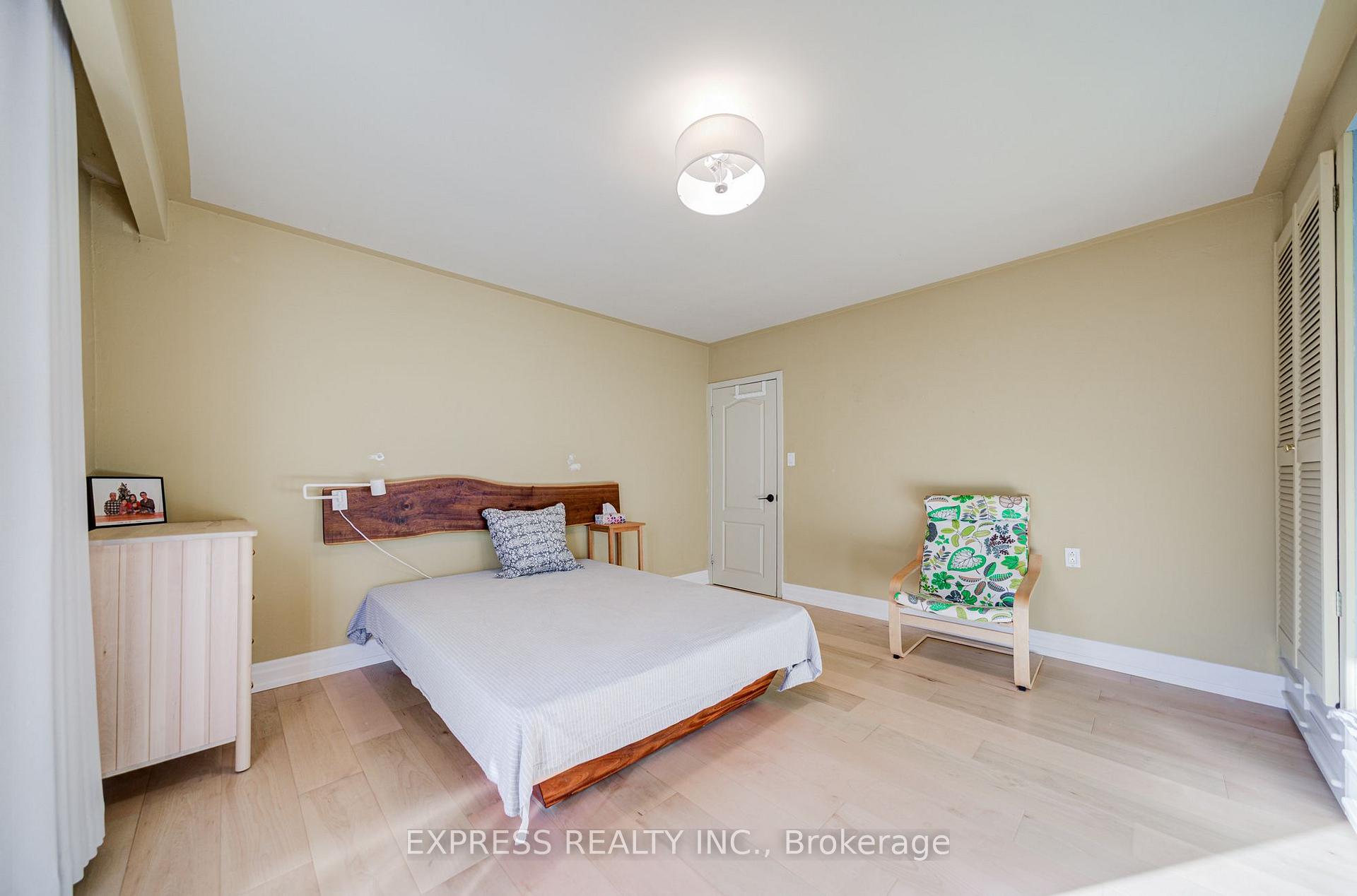 Photo 30 of 42 Gatehead Road, North York, Bayview Village — HOMEH