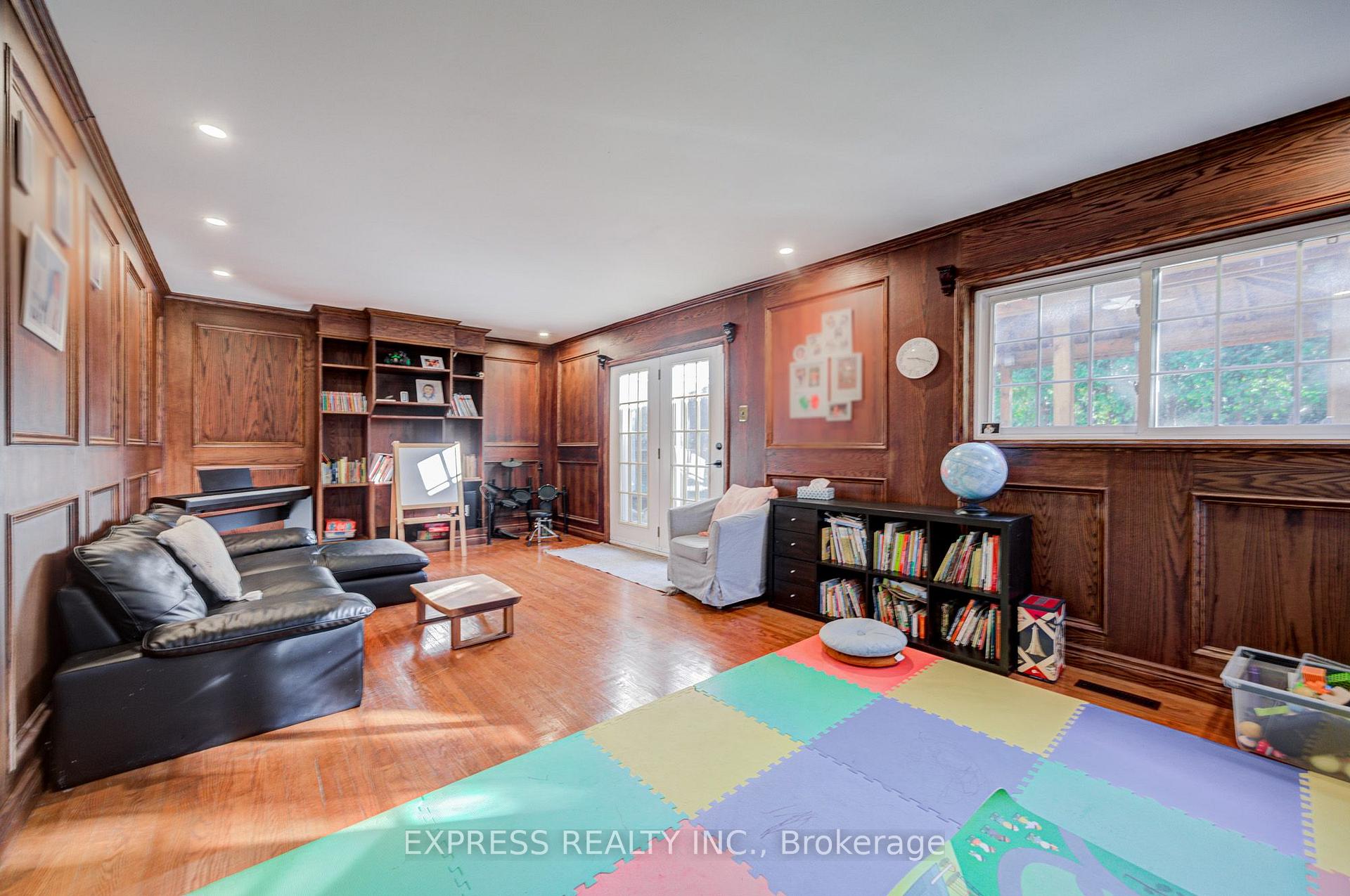 Photo 40 of 42 Gatehead Road, North York, Bayview Village — HOMEH