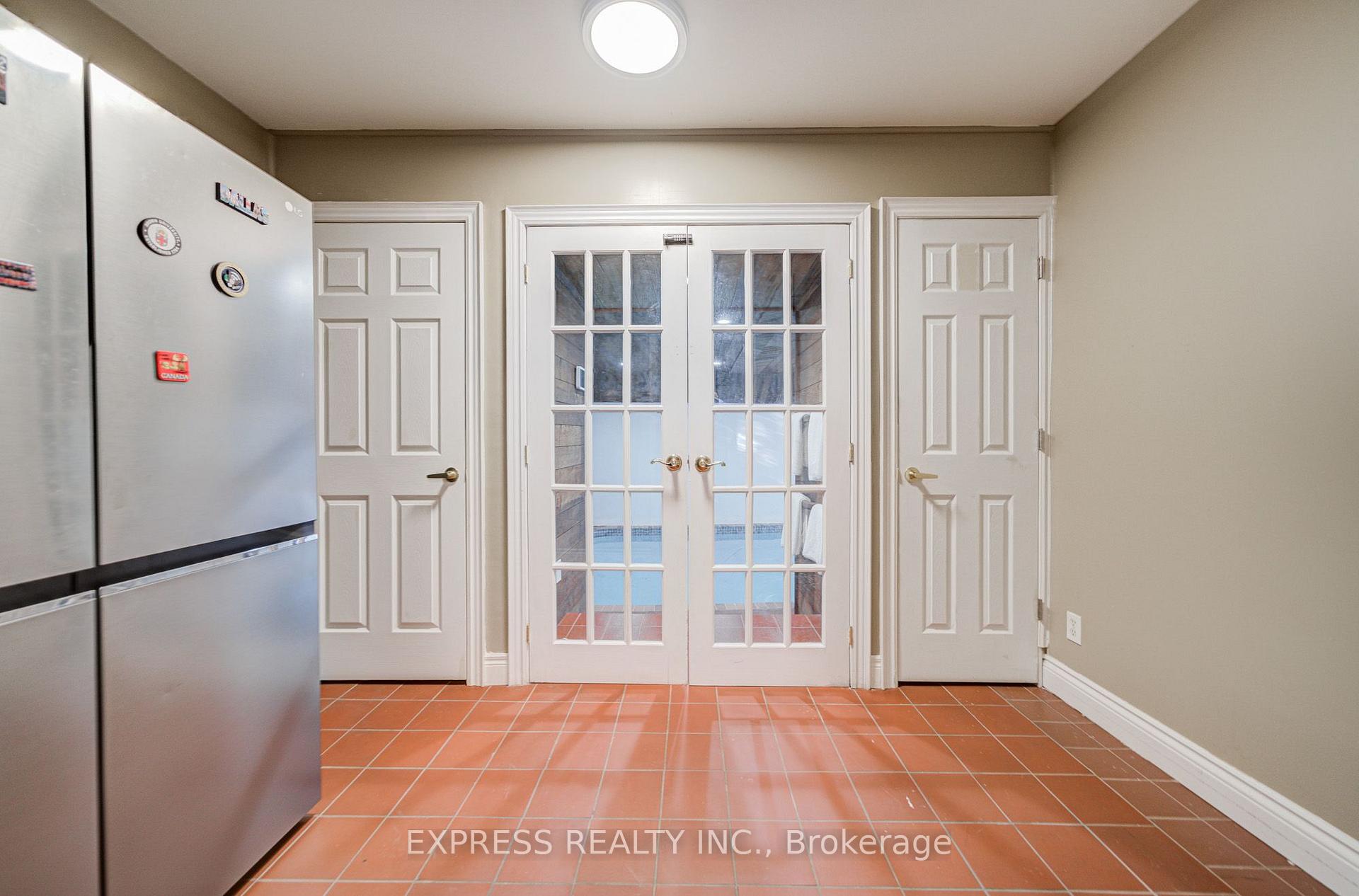 Photo 41 of 42 Gatehead Road, North York, Bayview Village — HOMEH