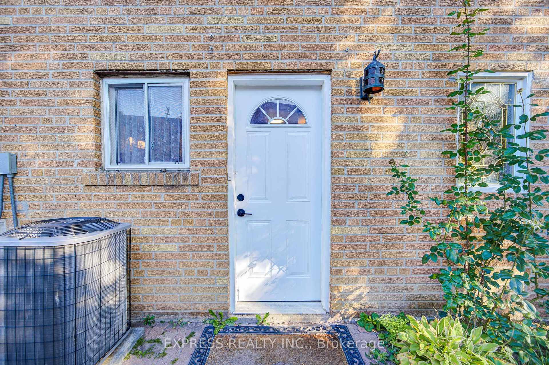 Photo 47 of 42 Gatehead Road, North York, Bayview Village — HOMEH