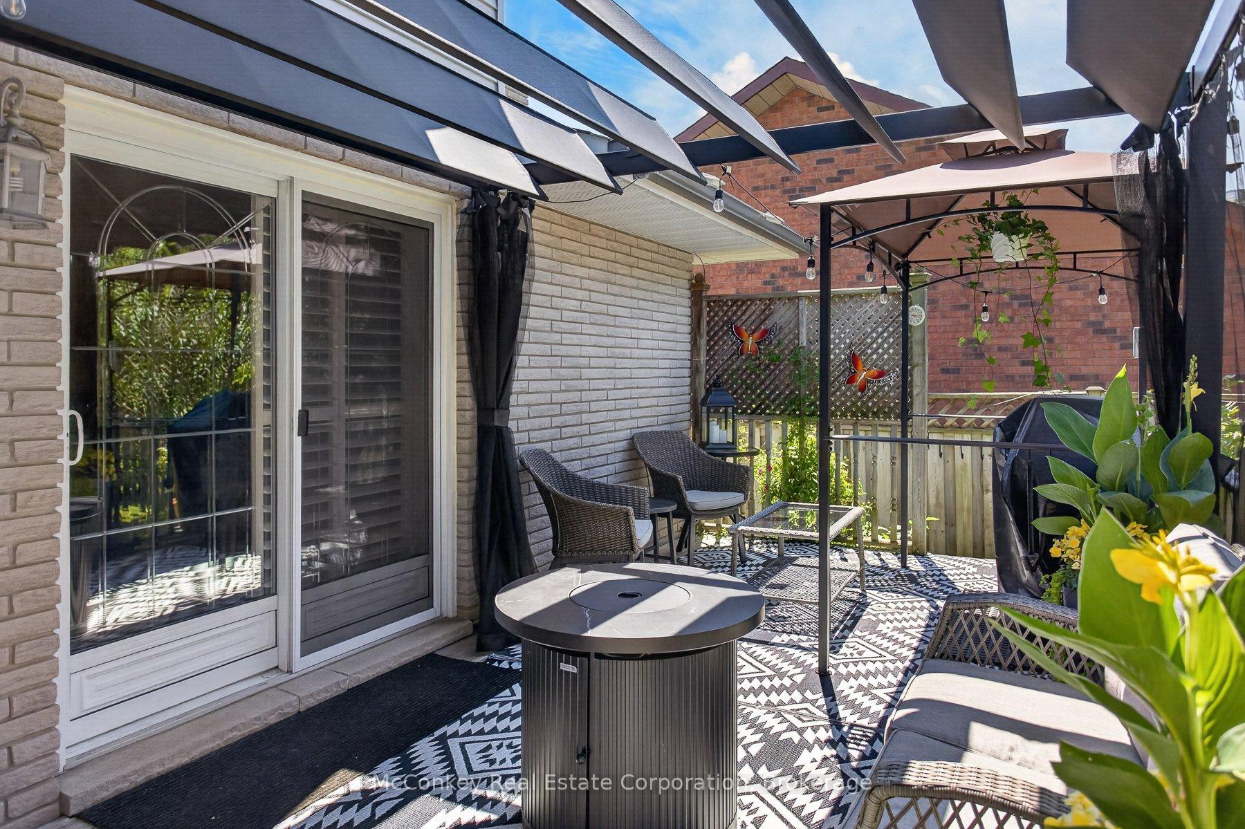 Photo 13 of 1817 Parkwood Circle, Peterborough, Monaghan Ward 2 — HOMEH