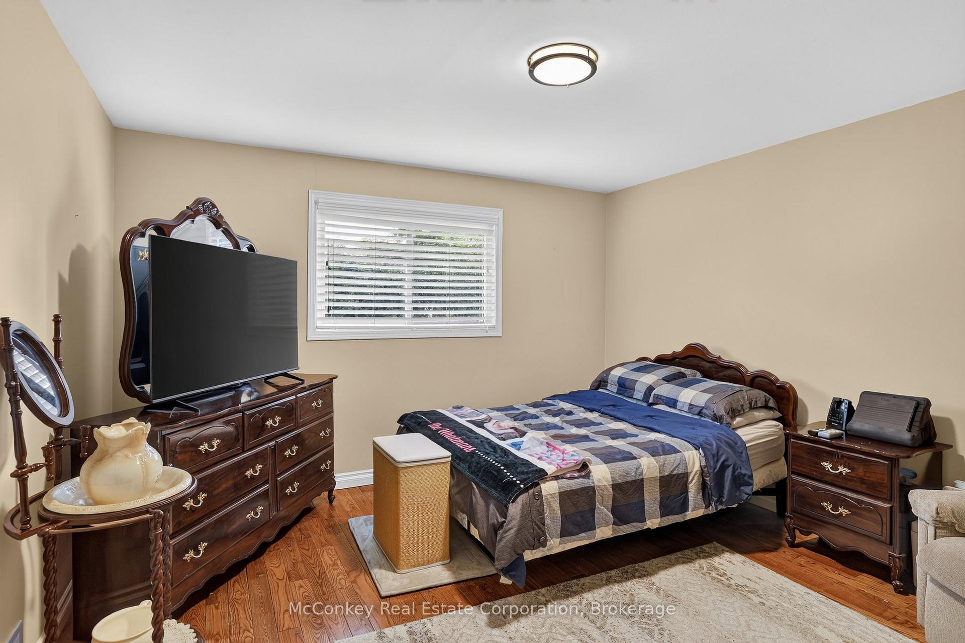 Photo 25 of 1817 Parkwood Circle, Peterborough, Monaghan Ward 2 — HOMEH