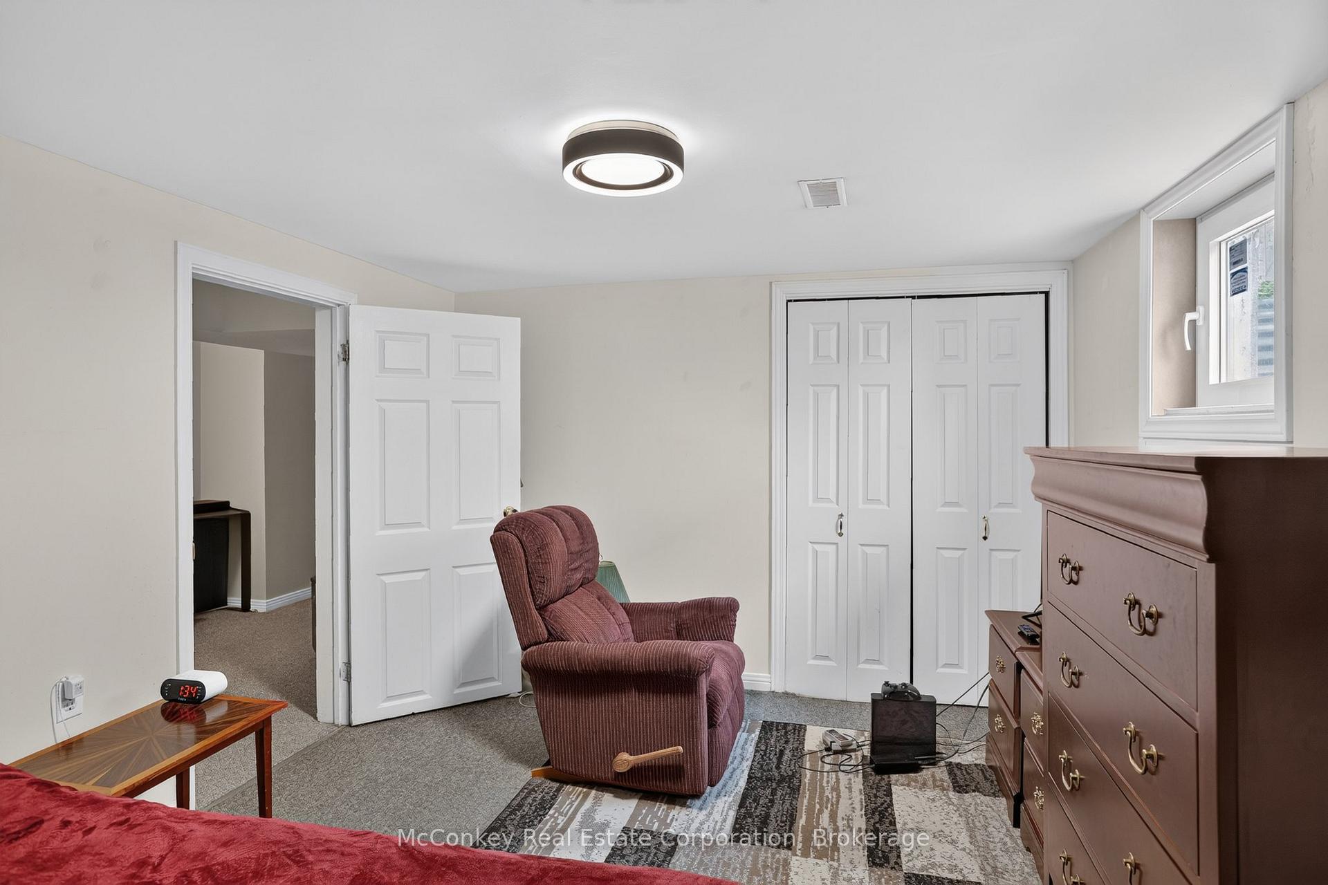 Photo 32 of 1817 Parkwood Circle, Peterborough, Monaghan Ward 2 — HOMEH