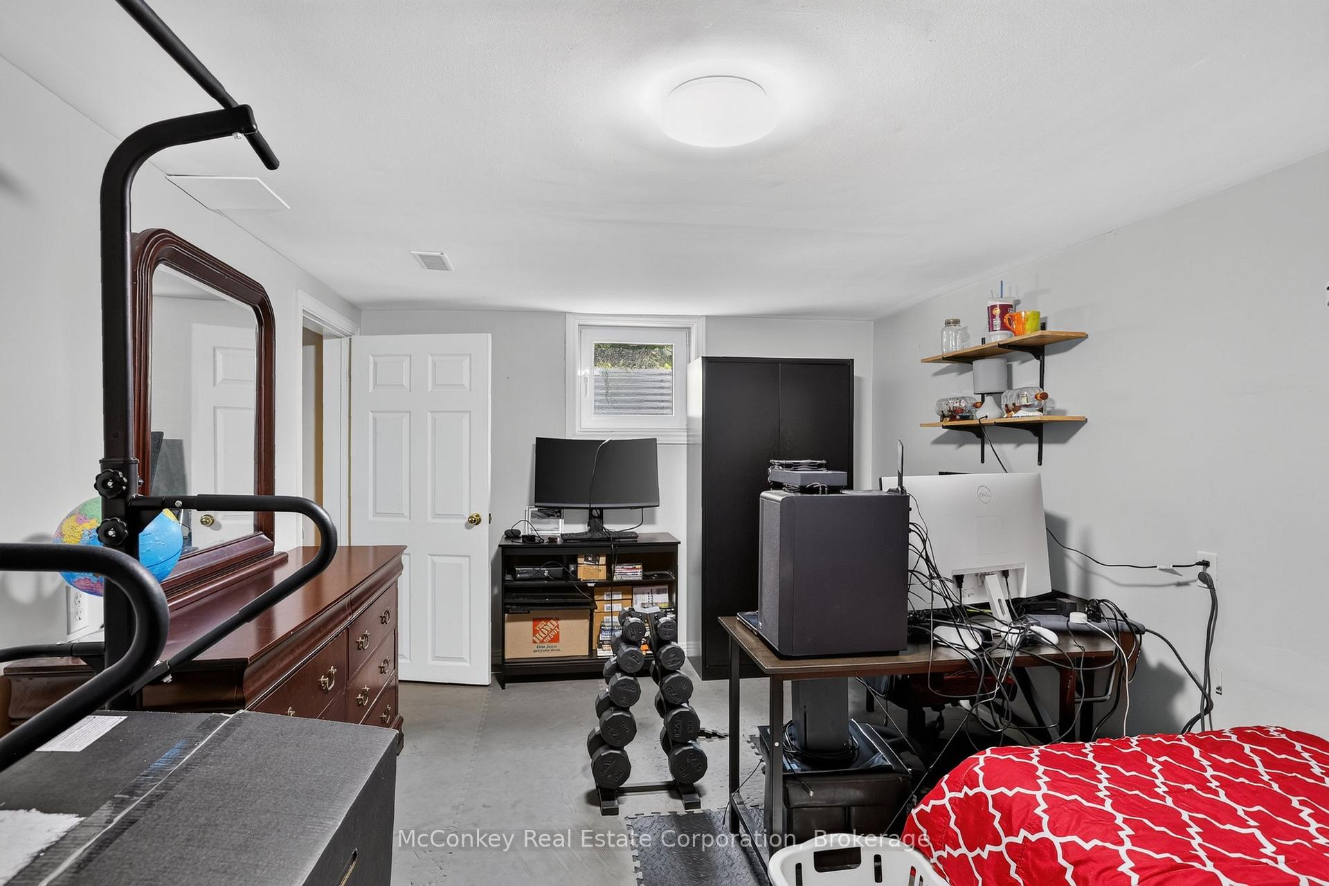 Photo 33 of 1817 Parkwood Circle, Peterborough, Monaghan Ward 2 — HOMEH
