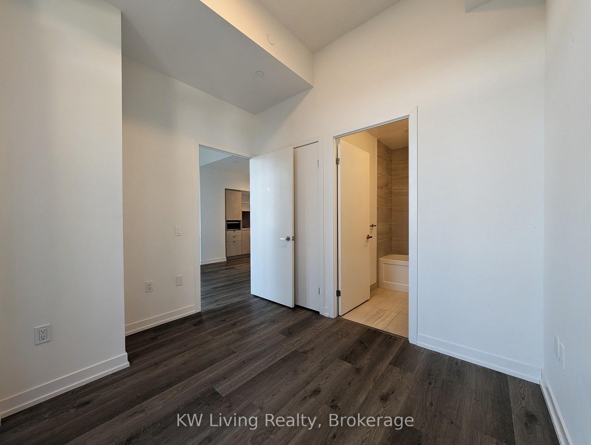Photo 10 of Unit 1509, 55 Cooper Street, Toronto, Waterfront Communities — HOMEH