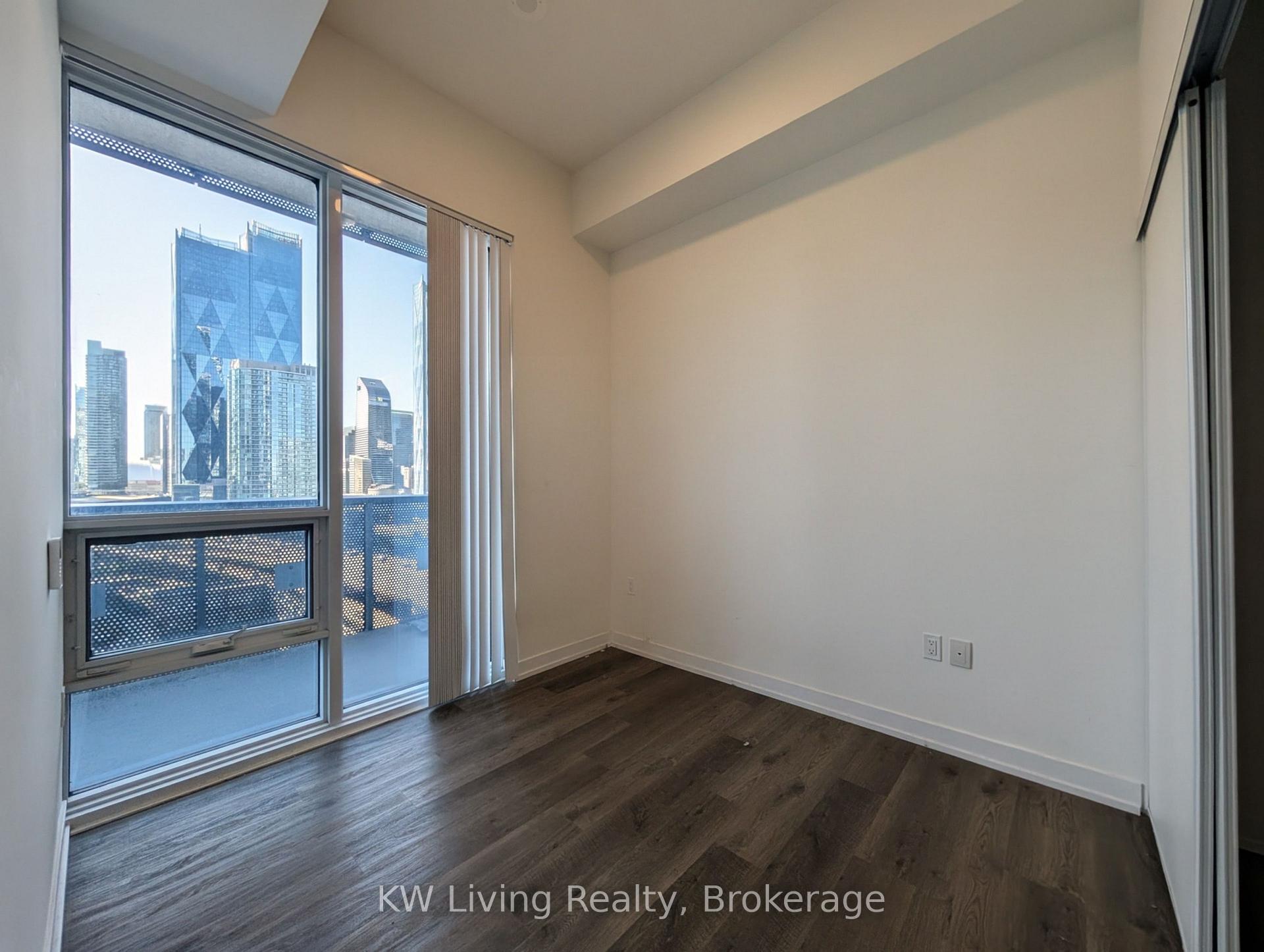 Photo 13 of Unit 1509, 55 Cooper Street, Toronto, Waterfront Communities — HOMEH