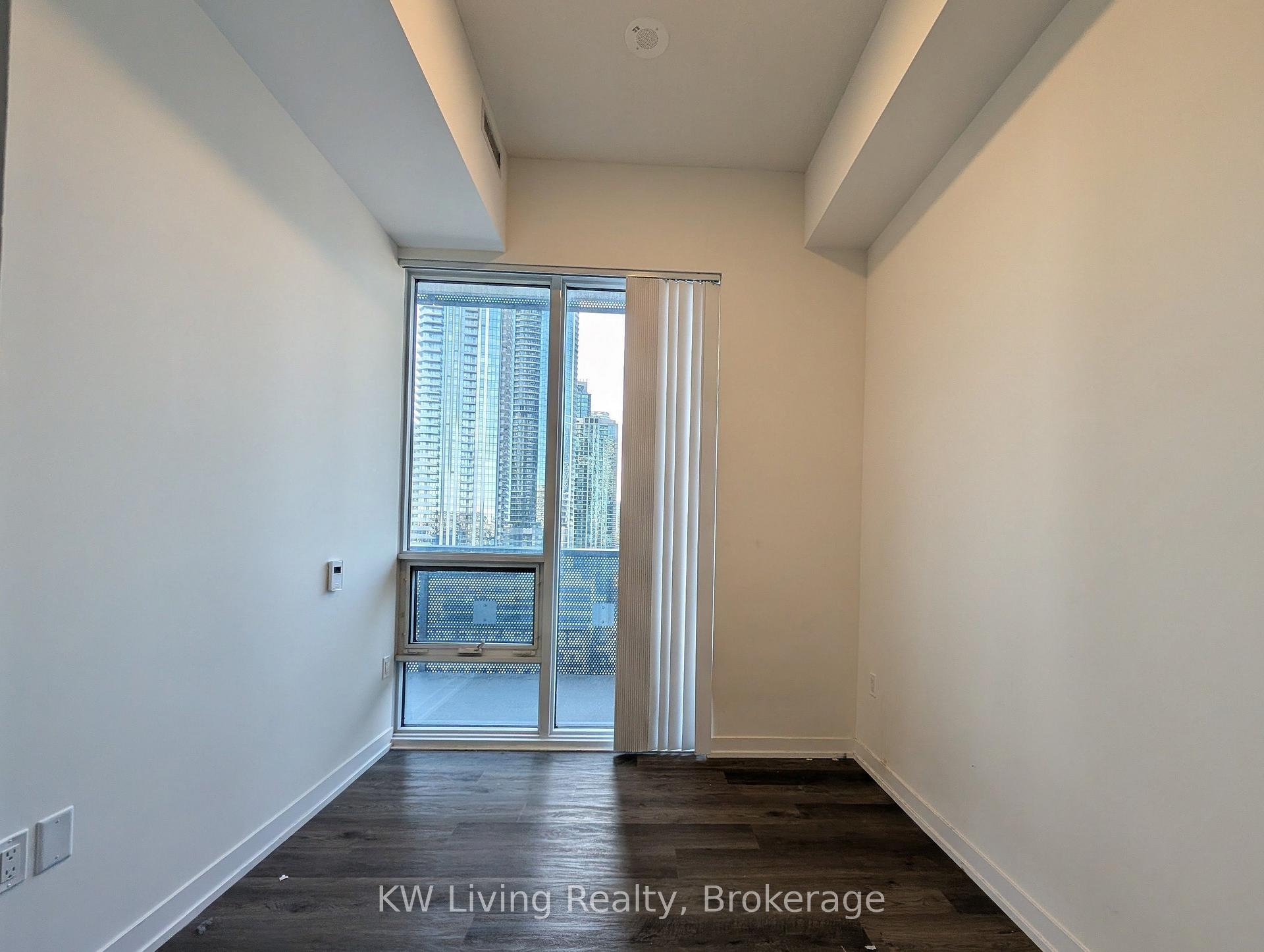 Photo 16 of Unit 1509, 55 Cooper Street, Toronto, Waterfront Communities — HOMEH