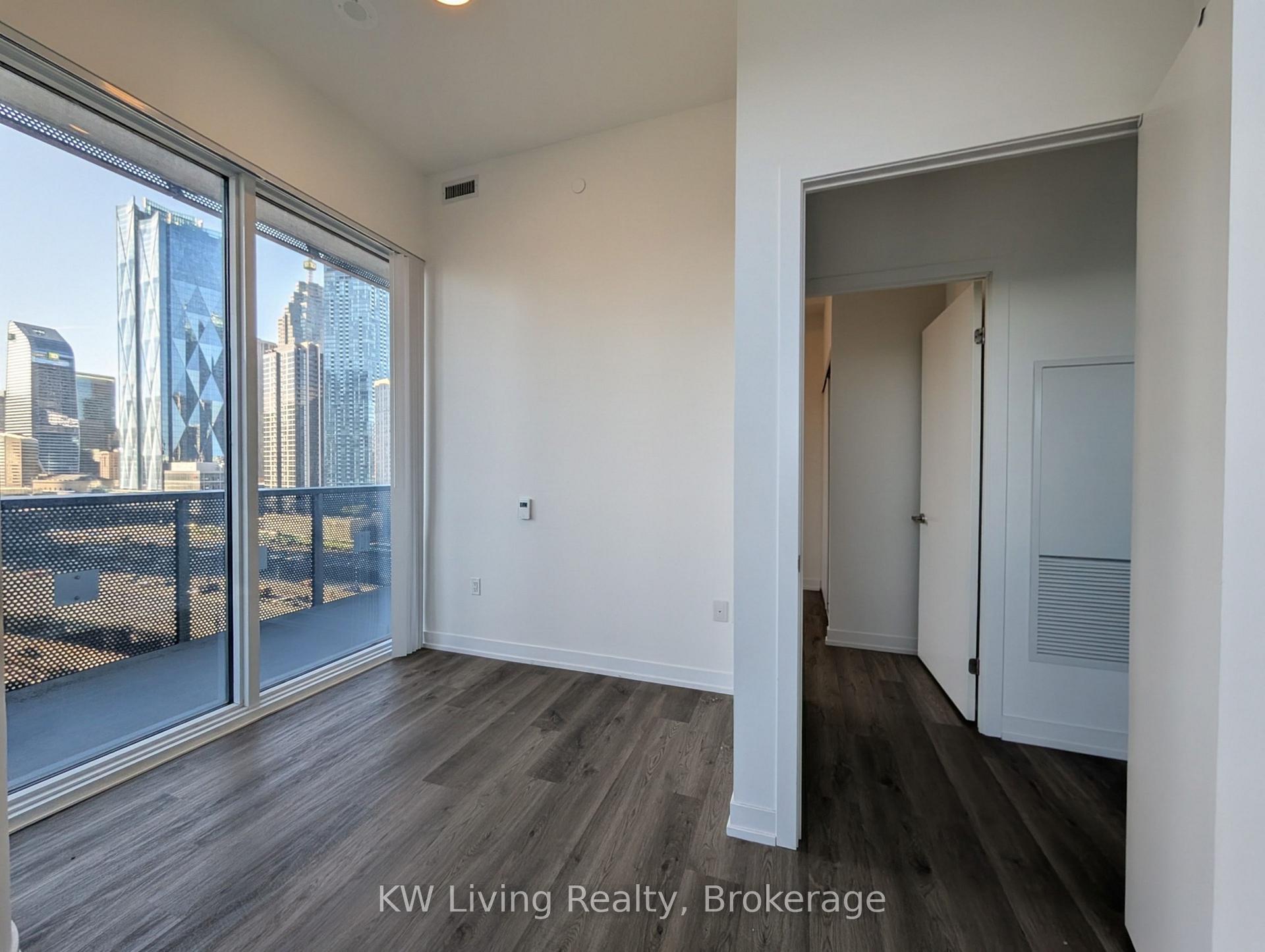 Photo 17 of Unit 1509, 55 Cooper Street, Toronto, Waterfront Communities — HOMEH