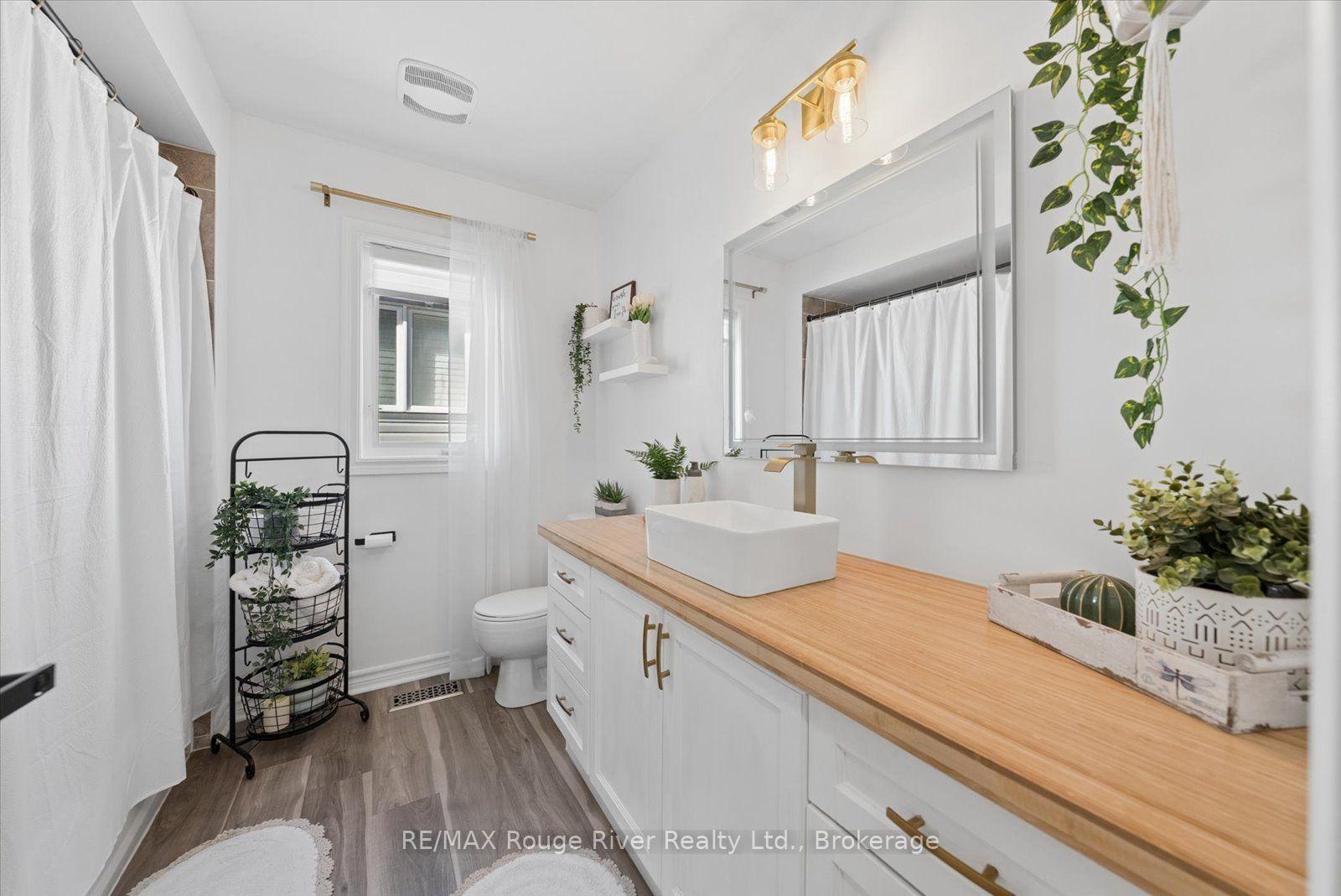 Photo 26 of 27 Bagnell Crescent, Clarington, Bowmanville — HOMEH