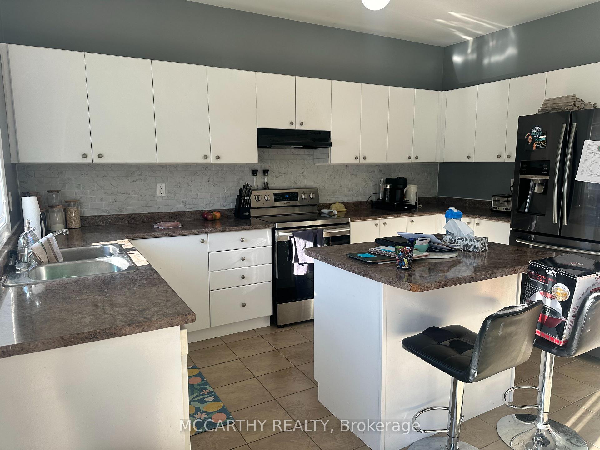 Photo 10 of 516 Davis Drive, Shelburne — HOMEH