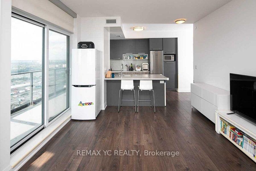 Photo 7 of Unit 3705, 36 Park Lawn Road, Etobicoke, Mimico — HOMEH