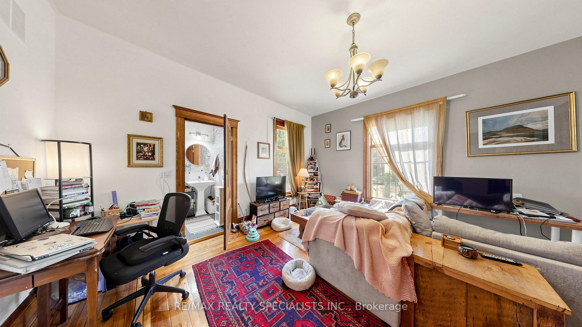 Photo 3 of 1316 King Street E, Hamilton, Delta — HOMEH