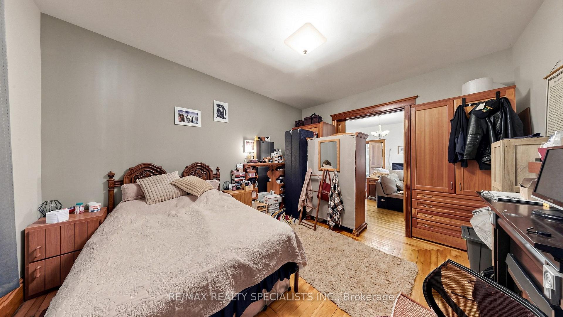 Photo 11 of 1316 King Street E, Hamilton, Delta — HOMEH