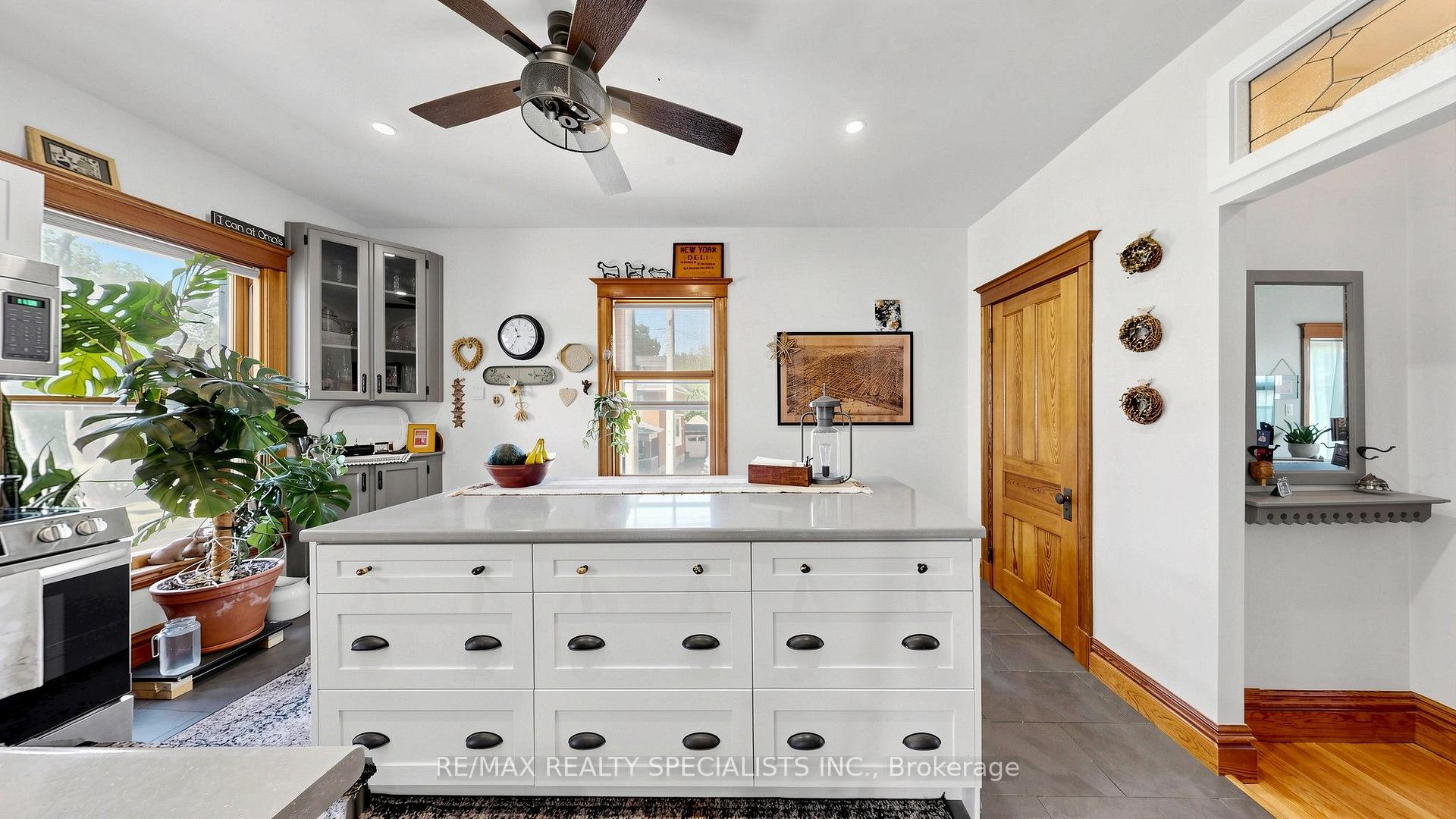 Photo 23 of 1316 King Street E, Hamilton, Delta — HOMEH
