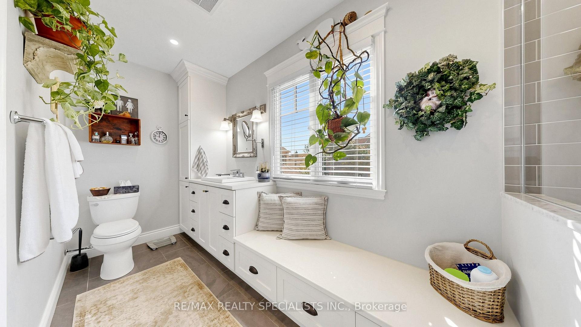 Photo 27 of 1316 King Street E, Hamilton, Delta — HOMEH