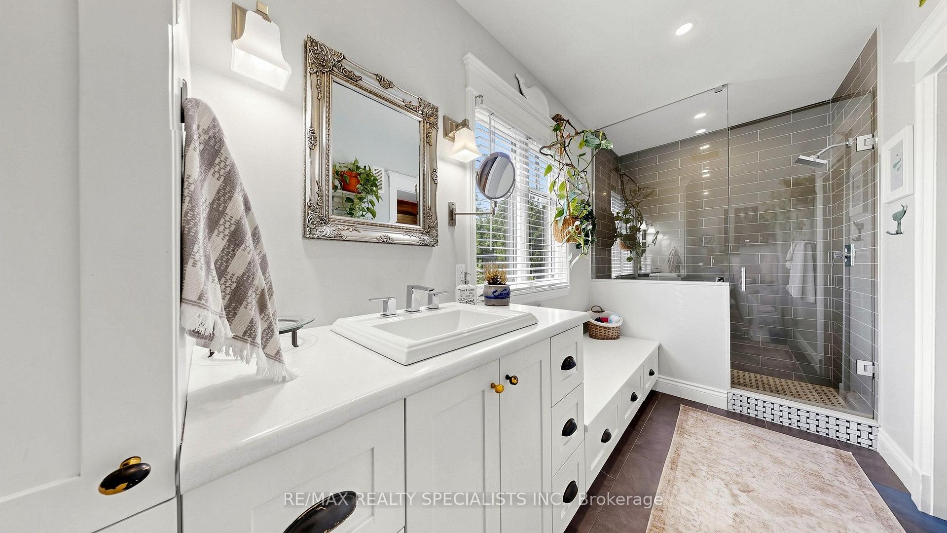 Photo 28 of 1316 King Street E, Hamilton, Delta — HOMEH