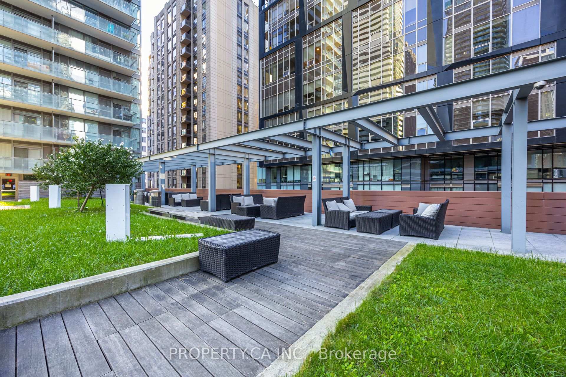 Photo 67 of Unit 416, 8 Mercer Street, Toronto, Waterfront Communities — HOMEH