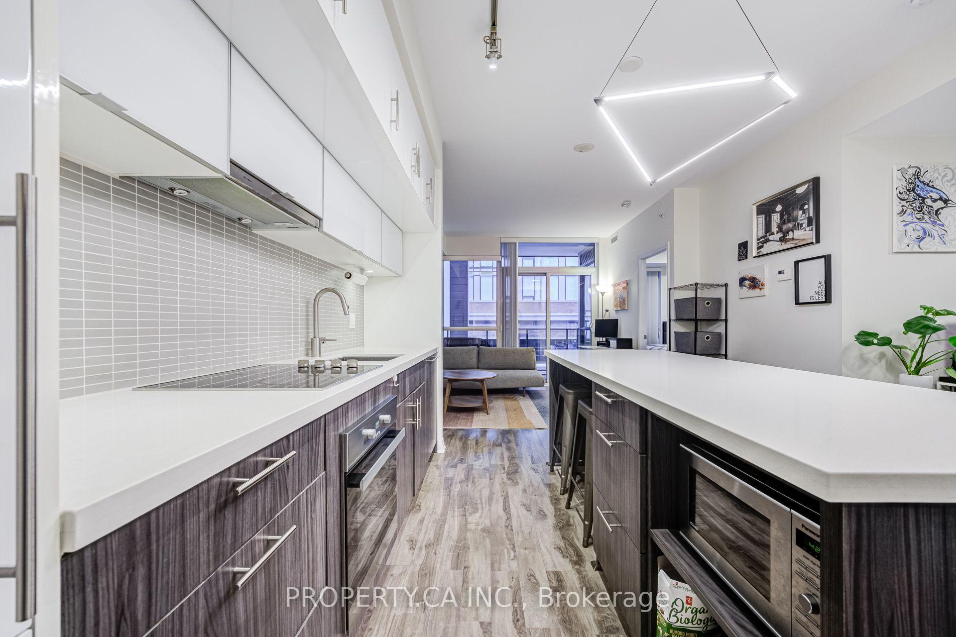 Photo 10 of Unit 416, 8 Mercer Street, Toronto, Waterfront Communities — HOMEH