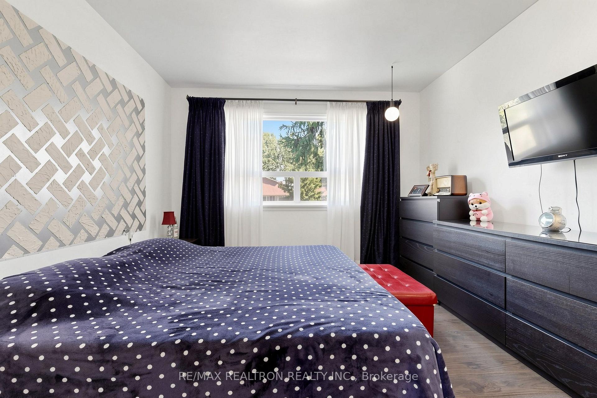 Photo 15 of Unit Main, 244 Tampico Road, Richmond Hill, Mill Pond — HOMEH