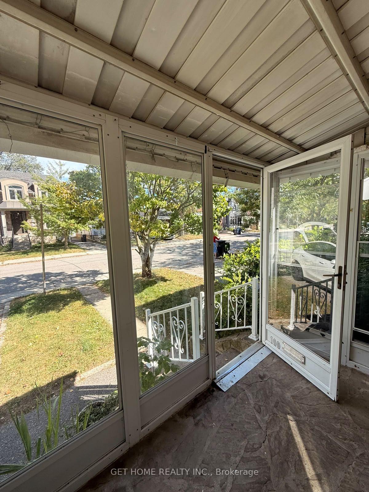 Photo 3 of 100 Cadorna Avenue, Toronto, East York — HOMEH