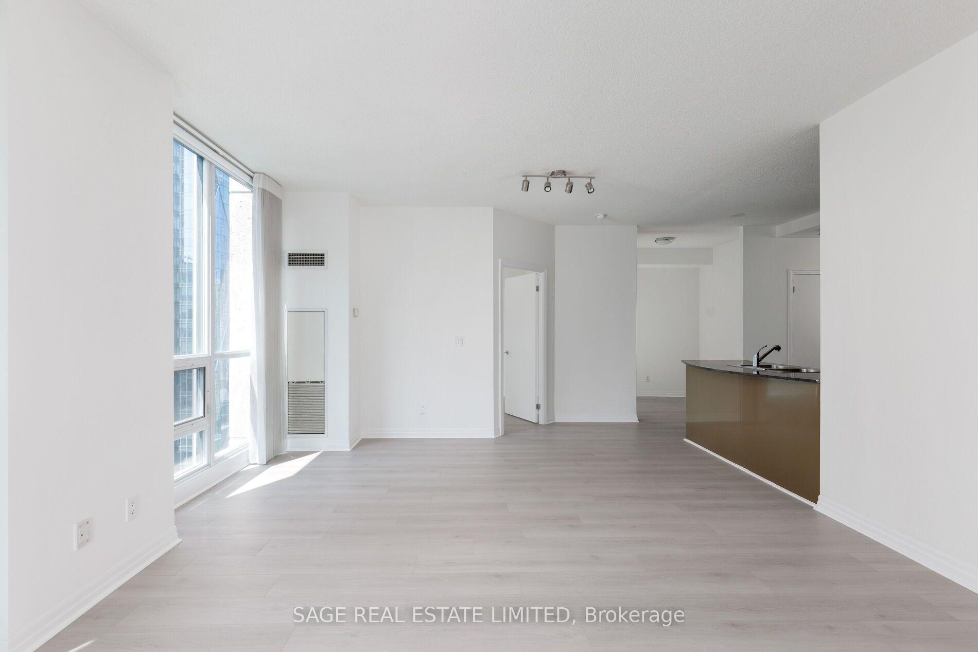 Photo 13 of Unit 2711, 16 Yonge Street, Toronto, Waterfront Communities — HOMEH