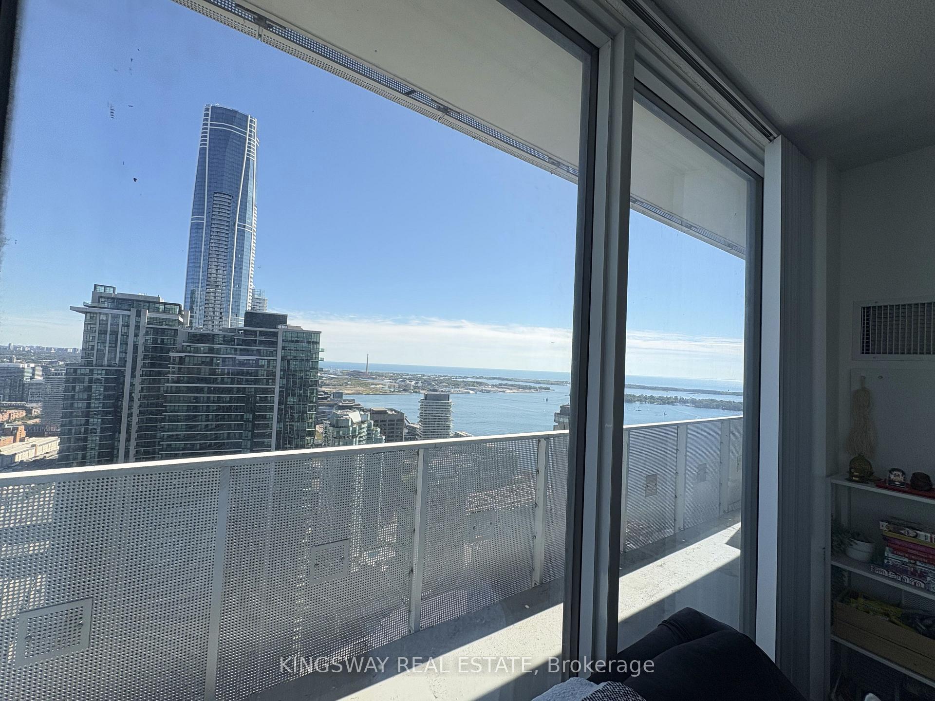 Photo 14 of Unit 5004, 88 Harbour Street, Toronto, Waterfront Communities — HOMEH