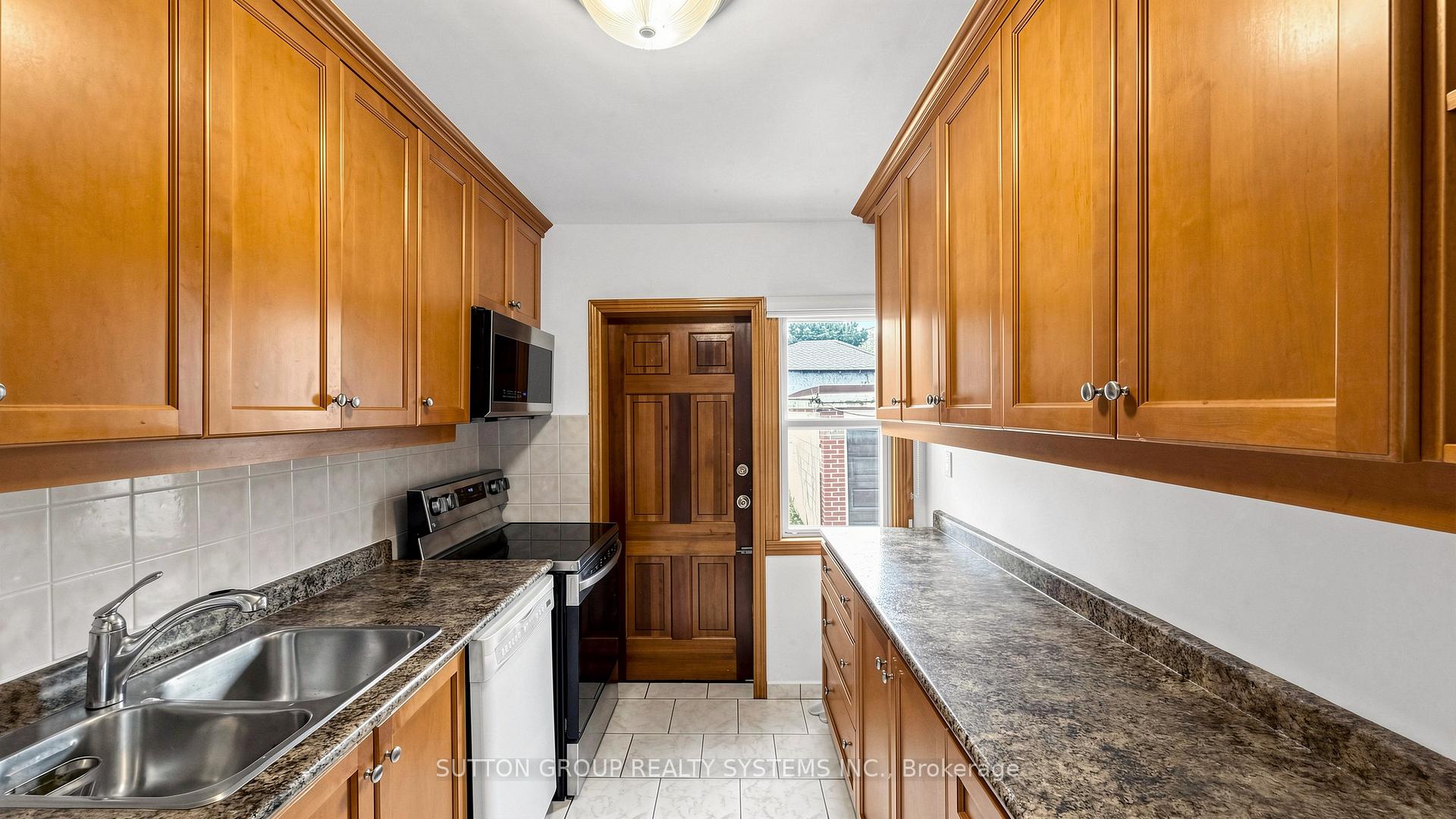 Photo 9 of 683 Old Weston Road, Toronto, Weston-Pellam Park — HOMEH
