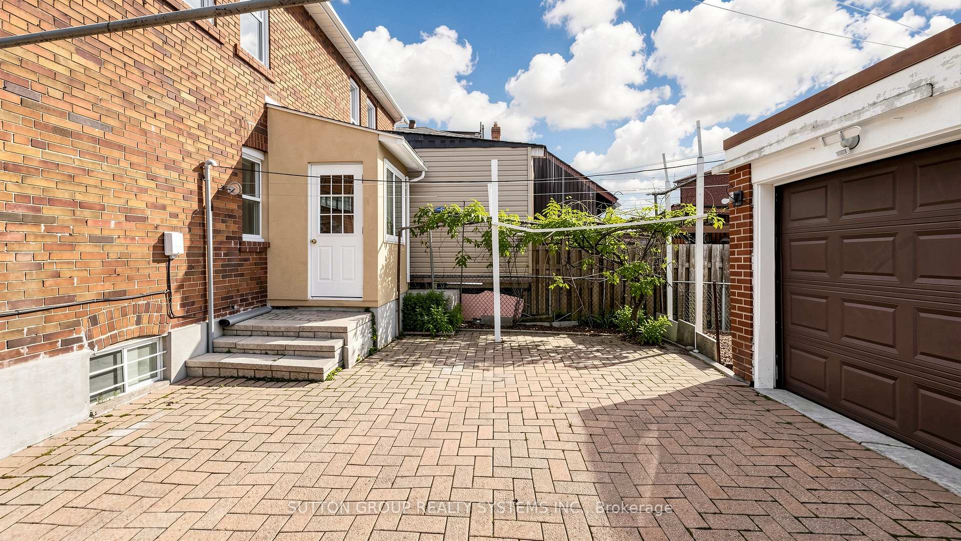 Photo 23 of 683 Old Weston Road, Toronto, Weston-Pellam Park — HOMEH