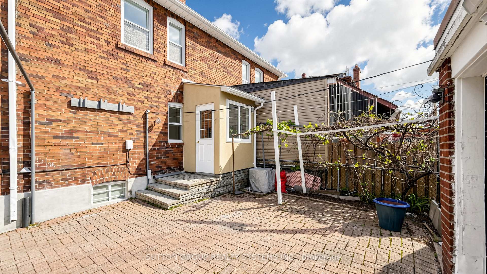 Photo 24 of 683 Old Weston Road, Toronto, Weston-Pellam Park — HOMEH