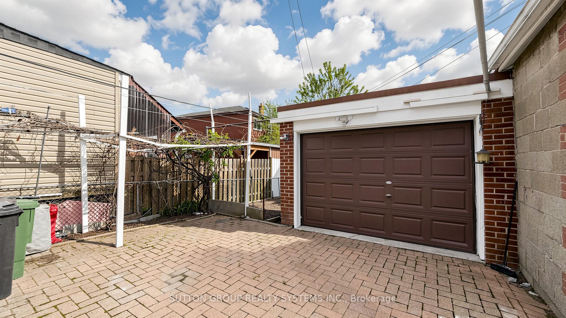 Photo 25 of 683 Old Weston Road, Toronto, Weston-Pellam Park — HOMEH