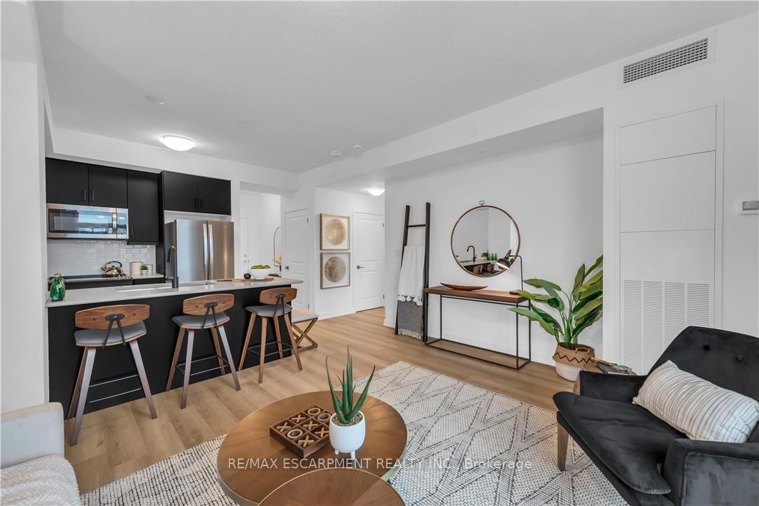 Photo 14 of Unit 237, 10 Mallard Trail, Hamilton, Waterdown — HOMEH