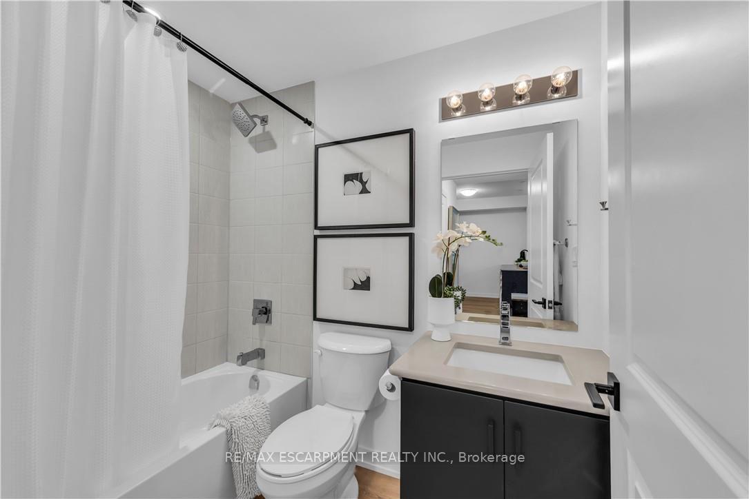 Photo 19 of Unit 237, 10 Mallard Trail, Hamilton, Waterdown — HOMEH