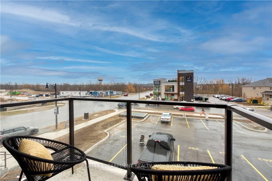 Photo 22 of Unit 237, 10 Mallard Trail, Hamilton, Waterdown — HOMEH