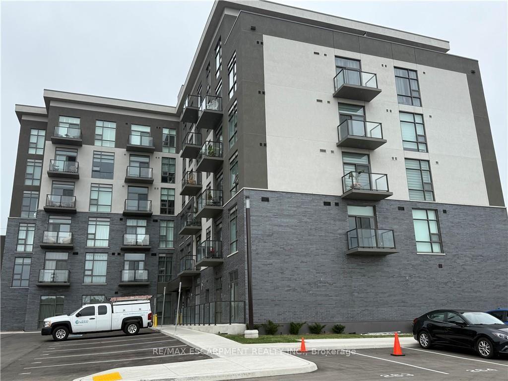 Photo 42 of Unit 237, 10 Mallard Trail, Hamilton, Waterdown — HOMEH