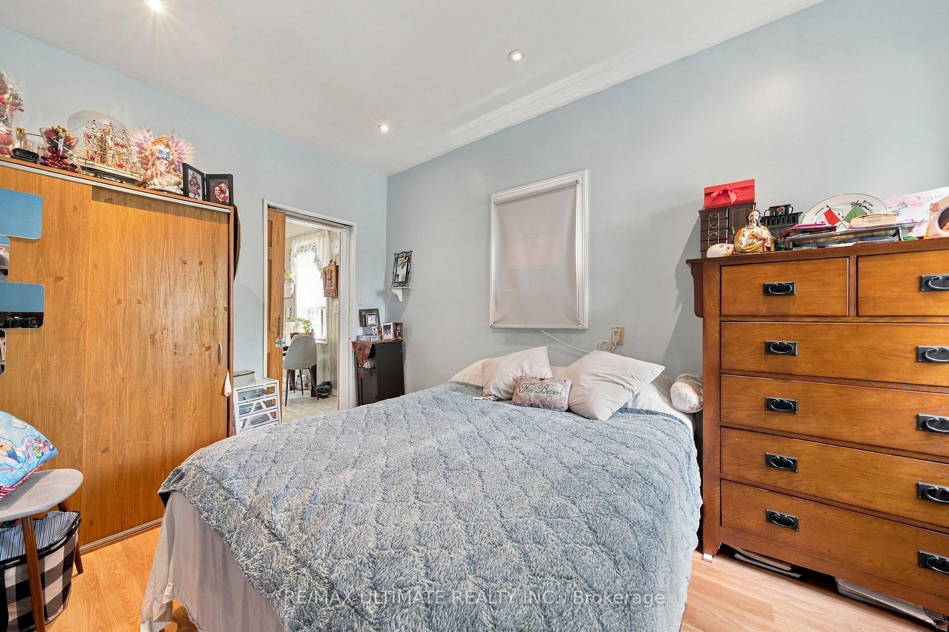 Photo 11 of 426 Woodfield Road, Toronto, Greenwood-Coxwell — HOMEH